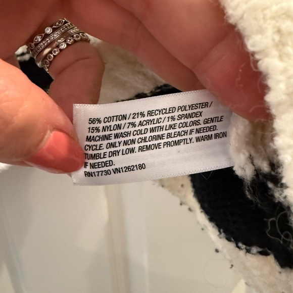 Universal Thread Black White Striped Collar Rugby Pullover sweater Medium - Picture 5 of 5